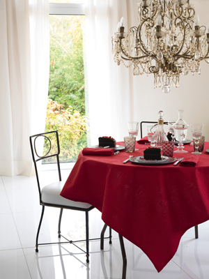Pivoine Morello Cherry Tablecloth
